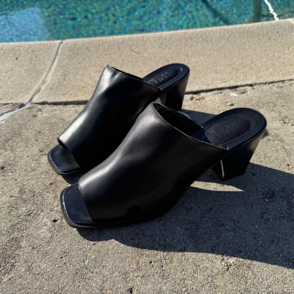 Nine West Black Leather Mules